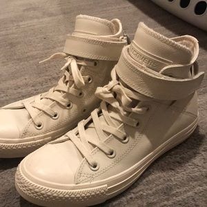 NEW NEVER WORN Converse